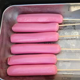 ไส้กรอกไก่รสนม