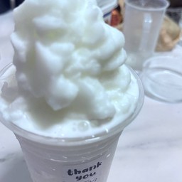 ร้านชอบปั่น "น้ำผักผลไม้เพื่อสุขภาพ By เอ็มมี่"