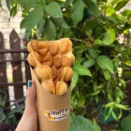 วาฟเฟิลฮ่องกง Waffle freshly baked สาขาหน้าพลาซ่าร้อยเอ็ด -