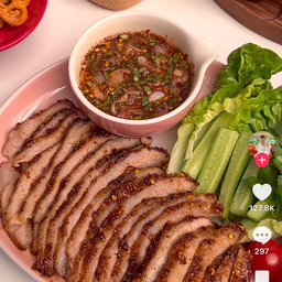 โคตรหมู ส้มตำ ยำ ข้าว101