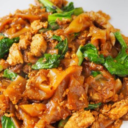 ผัดซีอิ้ว(เลือกเนื้อสัตว์ได้จ้า)