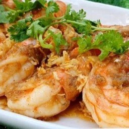 กุ้งทอดกะเทียม