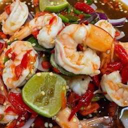 ยำกุ้งสุก (ไม่มีปลาร้านะคะ)