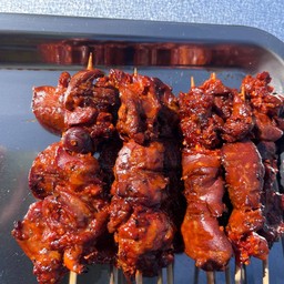 หมูปิ้งโบราณ&ไก่ย่างแดงคานหาม