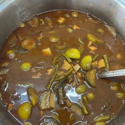 ป.ปลา แกงใต้ป้ายนคร