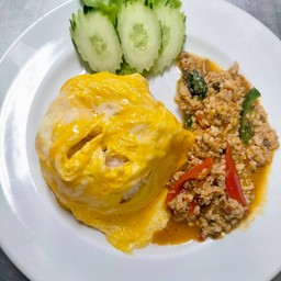 กระเพราไก่สับ