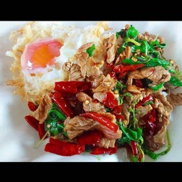 ข้าราดกระเพราหมูชิ้น