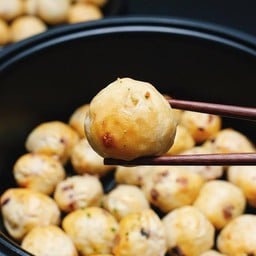 ลูกชิ้นปลาหมึกทอด 12 ลูก