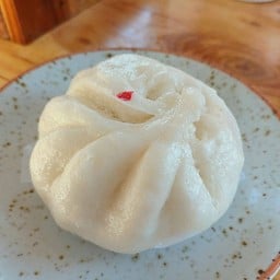 เปาเปาตัวโต ข้างรร.สารสิทธิ์