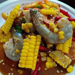 ยำข้าวโพด กุ้งสด