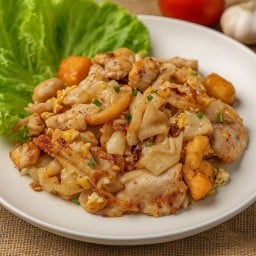 ก๋วยเตี๋ยวคั่วไก่