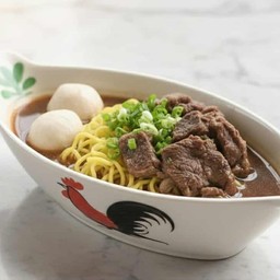 ก๋วยเตี๋ยวเรืออหมูตุ๋น