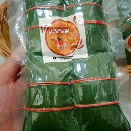 แหนมเนื้ออีสาน ใบตองสดรสเด็ด( ยังไม่ได้ทอด )