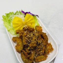 ไส้อ่อนทอดกระเทียม