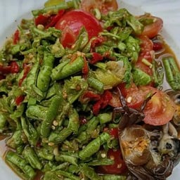 ตุ๊กติ๊กส้มตำไก่ย่างวิเชียร