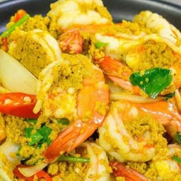 กุ้งผัดผงกระหรี่