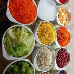 สลัดบ้านJ&J(พี่เจี๊ยบ) BigC บางนา