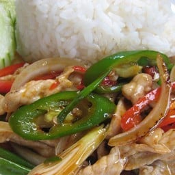 ข้าวราดผัดพริกสด