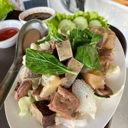 บ้านแทนรัก (Baan tanluck) พระธาตุหล้าหนองริมโขง