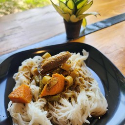 ขนมจีน แกงไตปลา