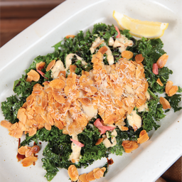 สลัดผักเคลซีซาร์อกไก่คริสปี้โนริสาหร่าย