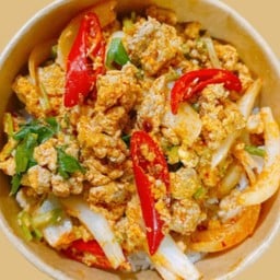 หมูสับผัดผงกระหรี่