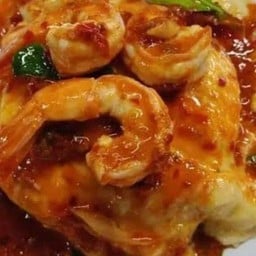 ข้าวไข่ขันต้มยำกุ้ง