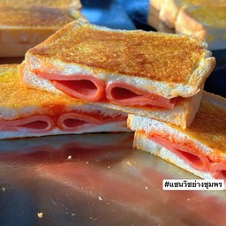 โบโรน่าชีส