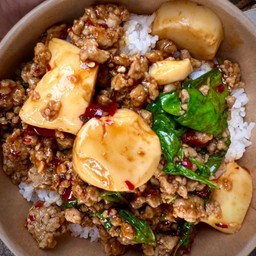 กะเพราเต้าหู้หมูสับ