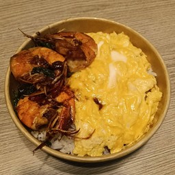 ข้าวไข่ข้น-กระเพรากุ้ง