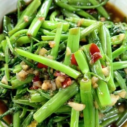 ผักบุ้งไฟแดง