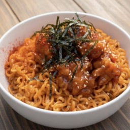 รามยอนไก่กรอบซอสเผ็ด คูณ สอง