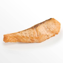 จับคู่ สเต๊กปลาแซลมอนคิริมิ คู่ สเต๊กไส้กรอกไก่ (1 ชิ้น)