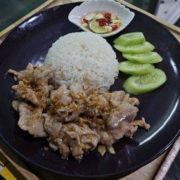 เธอฟินอาหารตามสั่ง