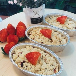 Strawberry Crumble 
