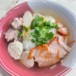 ก๋วยเตี๋ยวต้มยำ/น้ำใส พลพิชัย