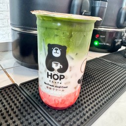 ชาเขียวนมสดสตอเบอรรี่