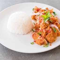 ข้าวมันยำไก่แซ่บ ธรรมดา