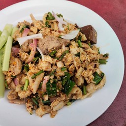 ข้าวลาบไก่ต้ม