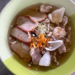 ก๊วยเตี๋ยวน้ำใส