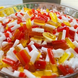 ฟรุตสลัดสีแดง 1 กระปุก