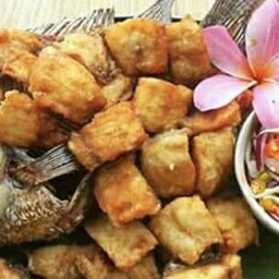 ปลานิลทอดน้ำปลา