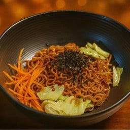 ไอซ์มาม่าผัด (นัดหลังเวล เฉพาะวันศุกร์)