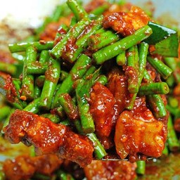 ผัดพริกแกงถั่ว (รสชาติออกหวาน)