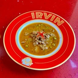 แกงเผ็ดเนื้อ (เชฟใต้) Beef Red Curry