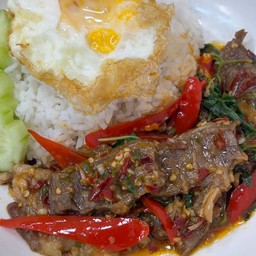 กะเพราเนื้อเปื่ิอย