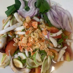 เกาเหลาน้ำปลาหนวดหมึก