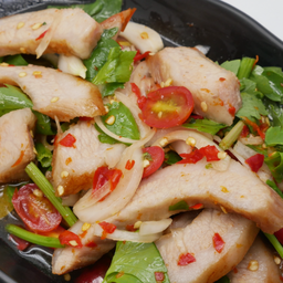 ยำคอหมูย่าง