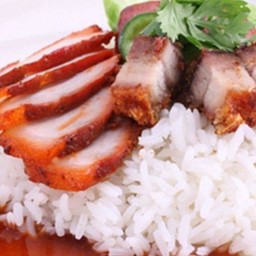 ข้าวหมูแดง