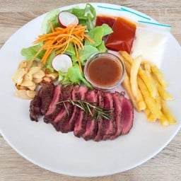 ชุดสเต็กเนื้อโคขุน